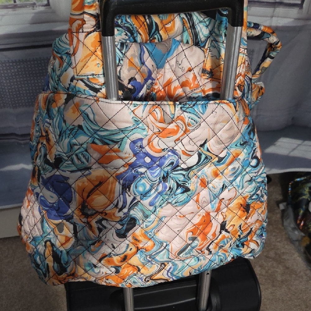 Quilted Floral Tote Bag in Blue and Orange - Picture 5 of 16